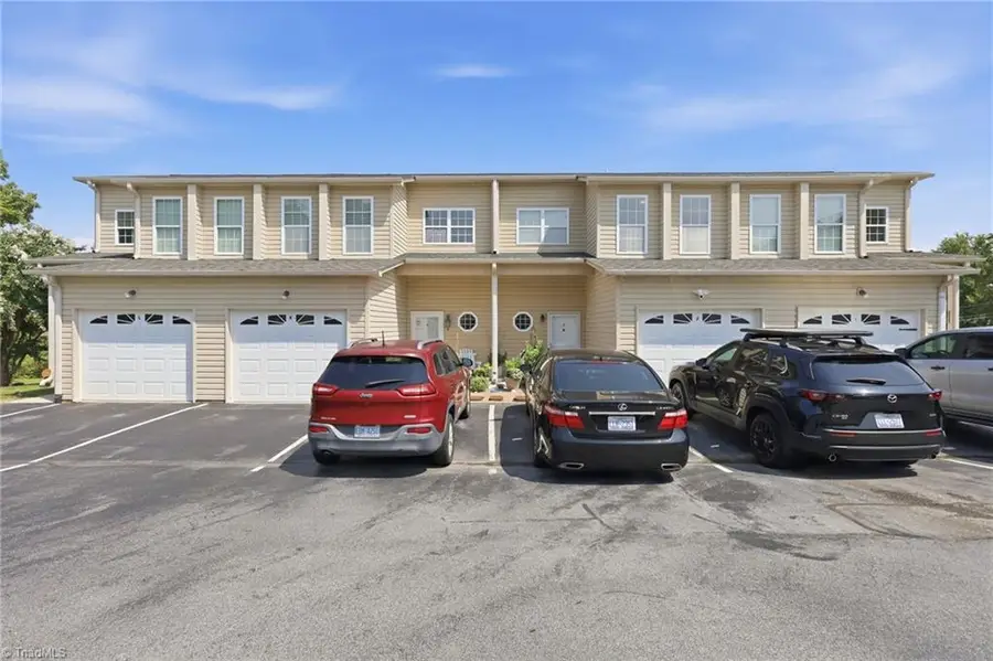 307 Skiles Heights #J, Thomasville, NC 27360 - #2