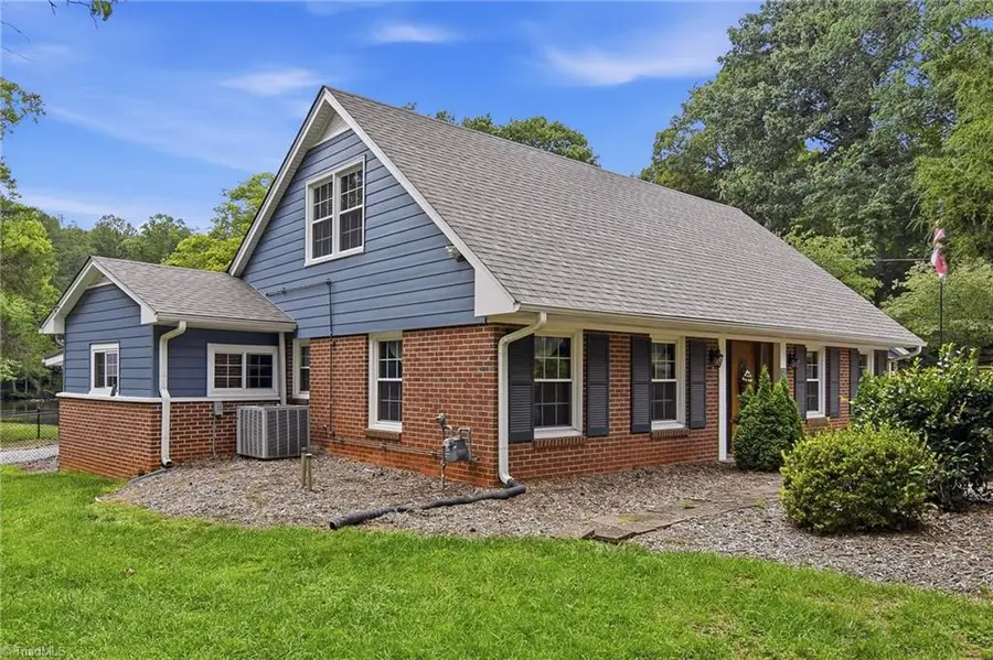 4184 Sunnydell Drive, Winston Salem, NC 27105 - #2