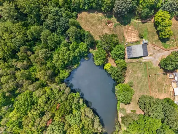 8546 Hudson-james Road, Summerfield, NC 27358