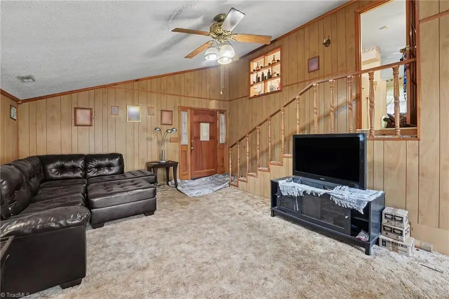 4304 N Jasmin Court, Winston Salem, NC 27105 - #3