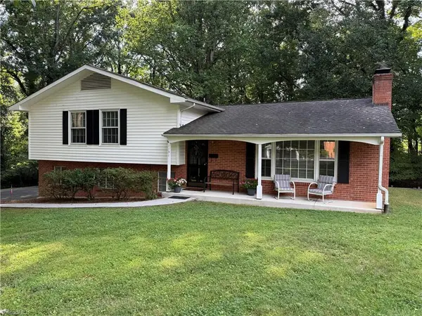 1131 Cypress Circle, Winston-Salem, NC 27106