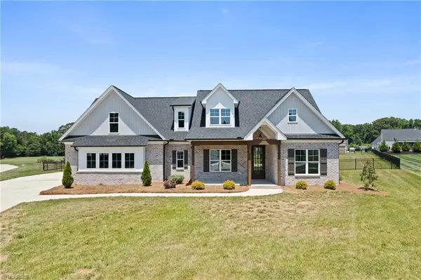 162 Meeting House Lane, Advance, NC 27006