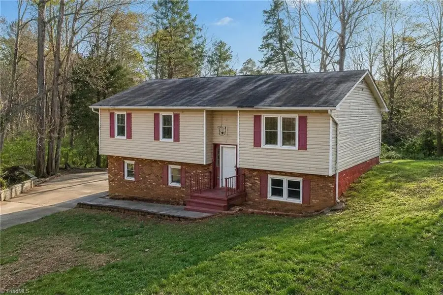 1712 Village Place, Winston Salem, NC 27127 - #2