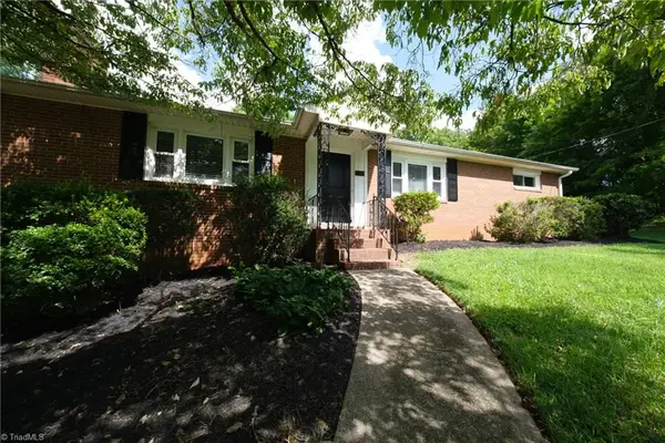 241 Commonwealth Drive, Winston-Salem, NC 27104