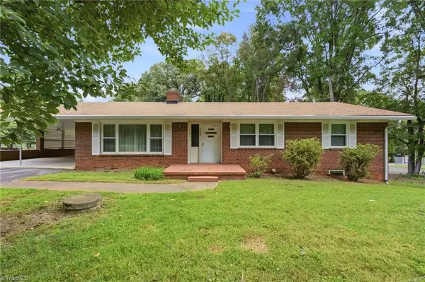 3719 Crosland Road, Winston-Salem, NC 27106