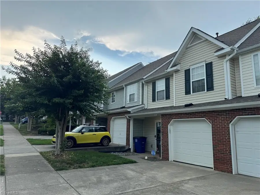3225 Manchester Avenue, Winston Salem, NC 27103 - #3