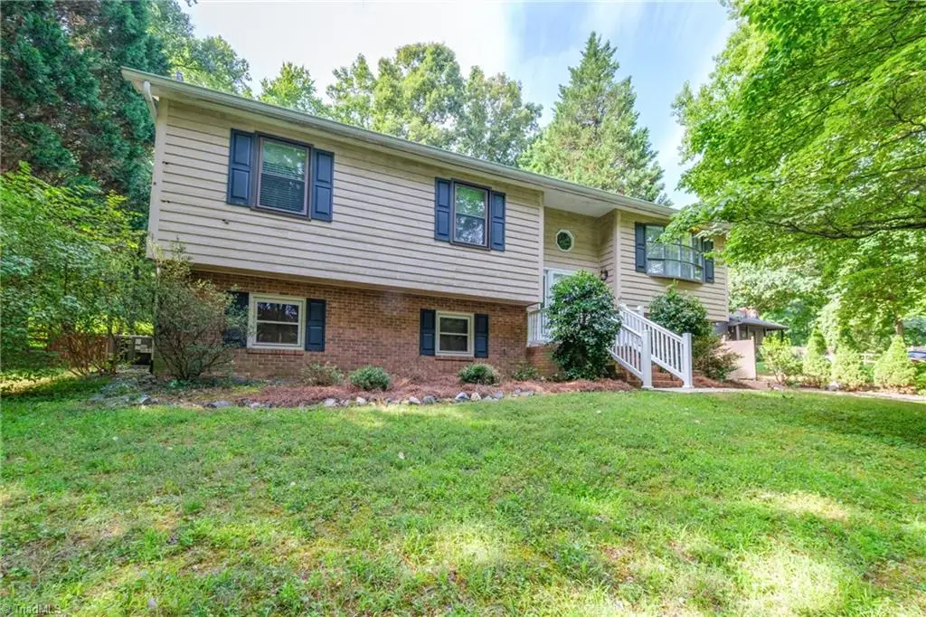 1121 Century Park Avenue, Kernersville, NC 27284 - #1