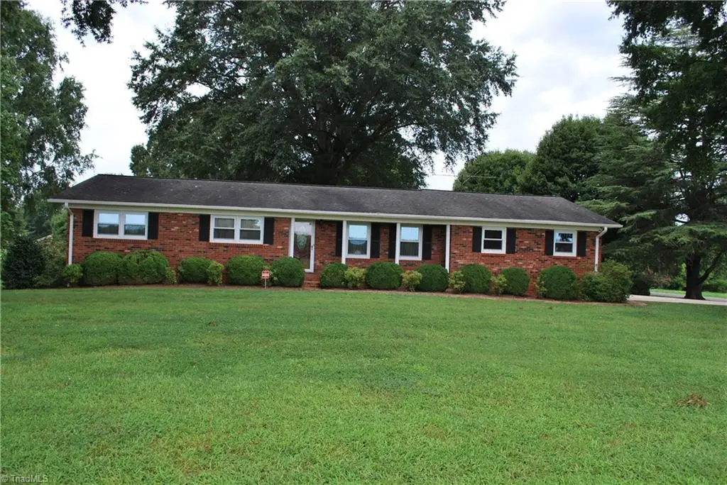 201 Madison Road, Mocksville, NC 27028 - #1