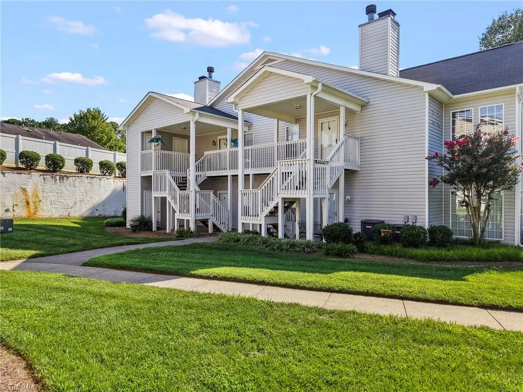 7404 Riverview Knoll Court, Clemmons, NC 27012 - #1