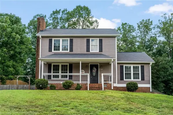 7108 Avenbury Circle, Kernersville, NC 27284