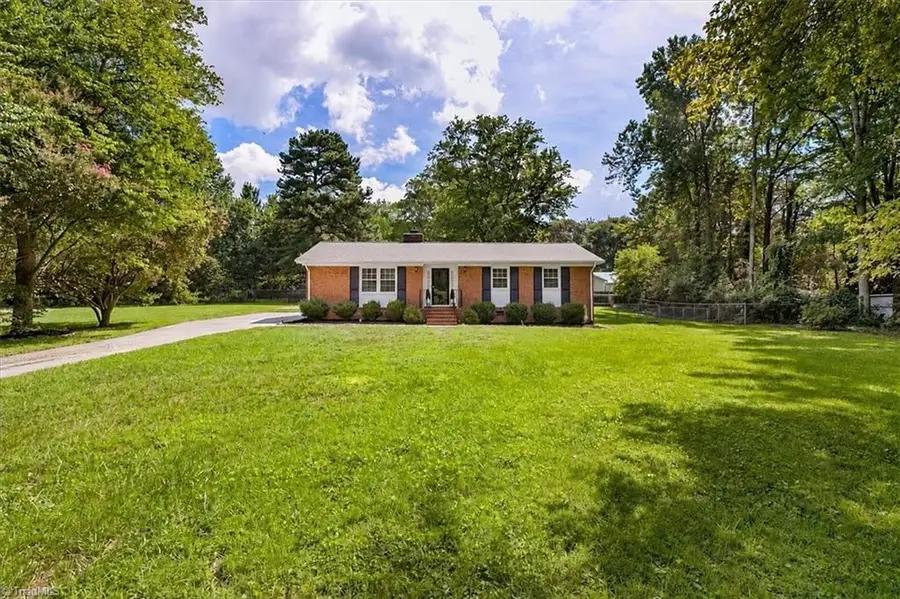 104 Wesleyan Drive, Jamestown, NC 27282 - #2