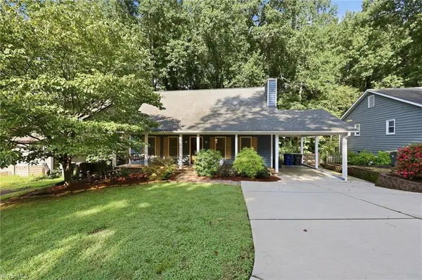 4957 Lochraven Drive, Winston-Salem, NC 27104
