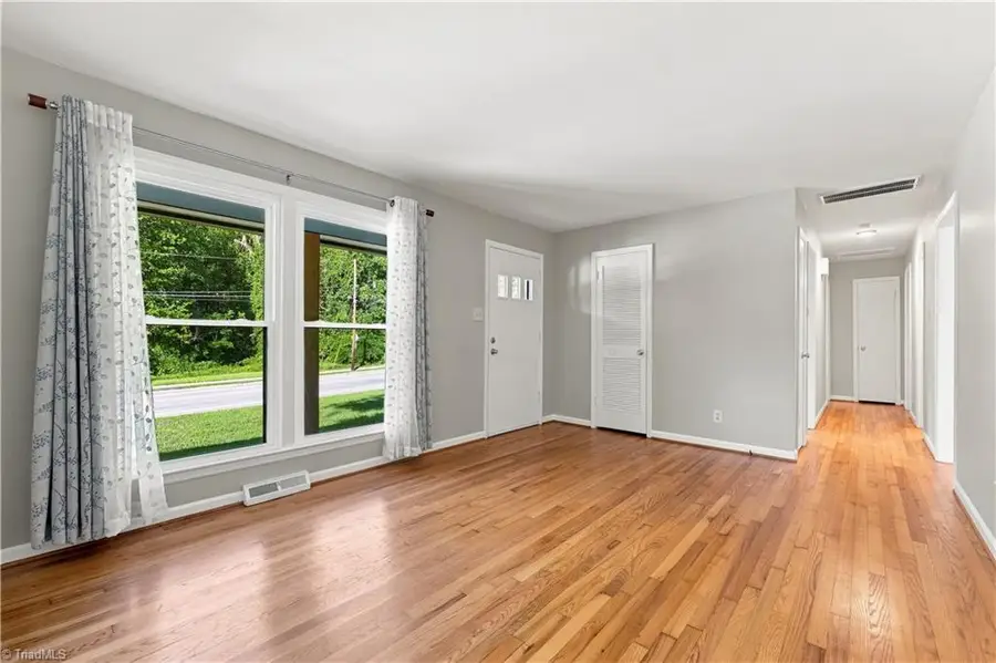 1004 W Meadowview Road, Greensboro, NC 27406 - #3