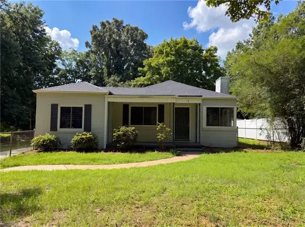 18 Rhyne Avenue, Winston-Salem, NC 27127