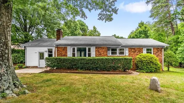 8936 Market Street, Greensboro, NC 27235