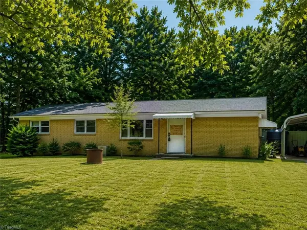 2725 Nc Highway 109, Troy, NC 27371