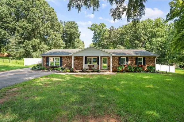 4611 Bridle Path, Winston-Salem, NC 27103