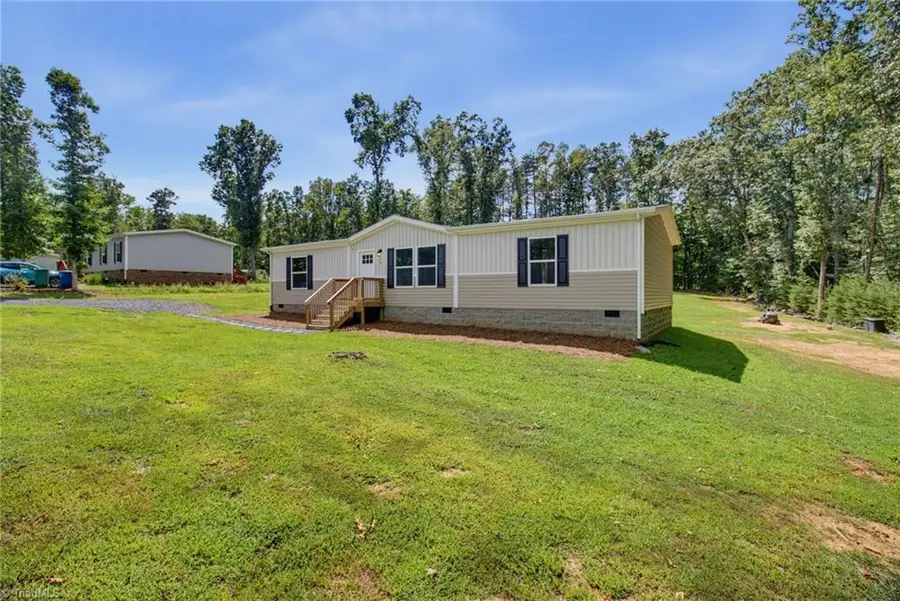 188 Plantation Road, Eden, NC 27288 - #2
