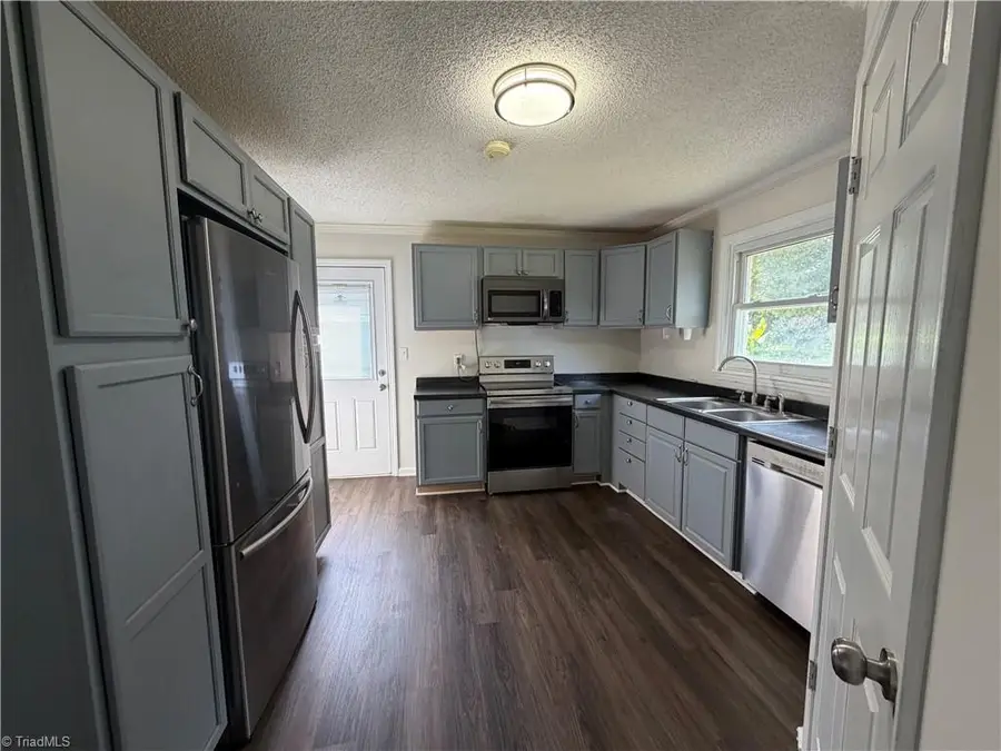 169 Bedford Drive, Lexington, NC 27295 - #2