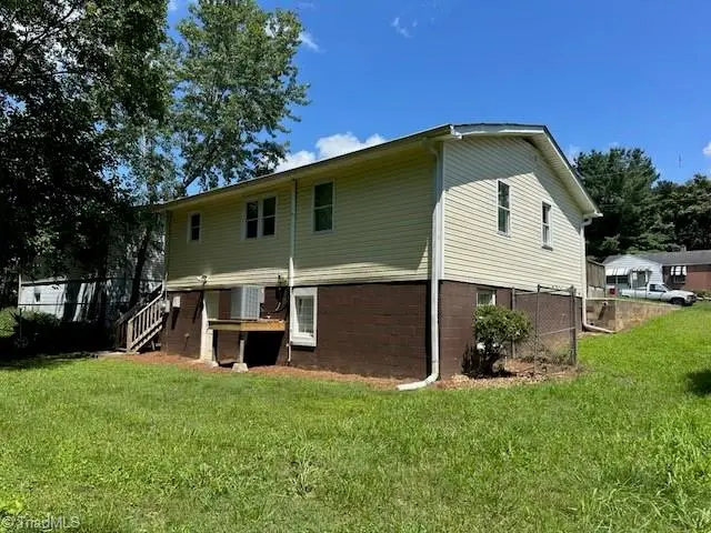 558 Kinard Drive, Winston Salem, NC 27101 - #3