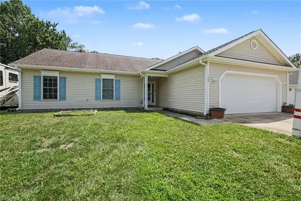 180 Beeson Park Court, Kernersville, NC 27284