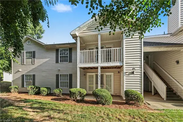 800 Sprull Court, Greensboro, NC 27409