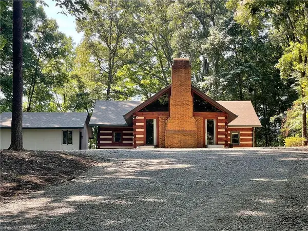 4830 Balsom Road, Pfafftown, NC 27040