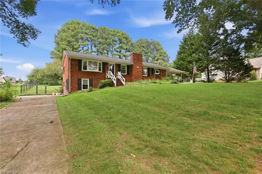 511 Croydon Lane, Winston Salem, NC 27107 - #3