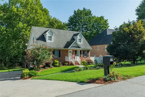 6711 Fairwood Court, Clemmons, NC 27012
