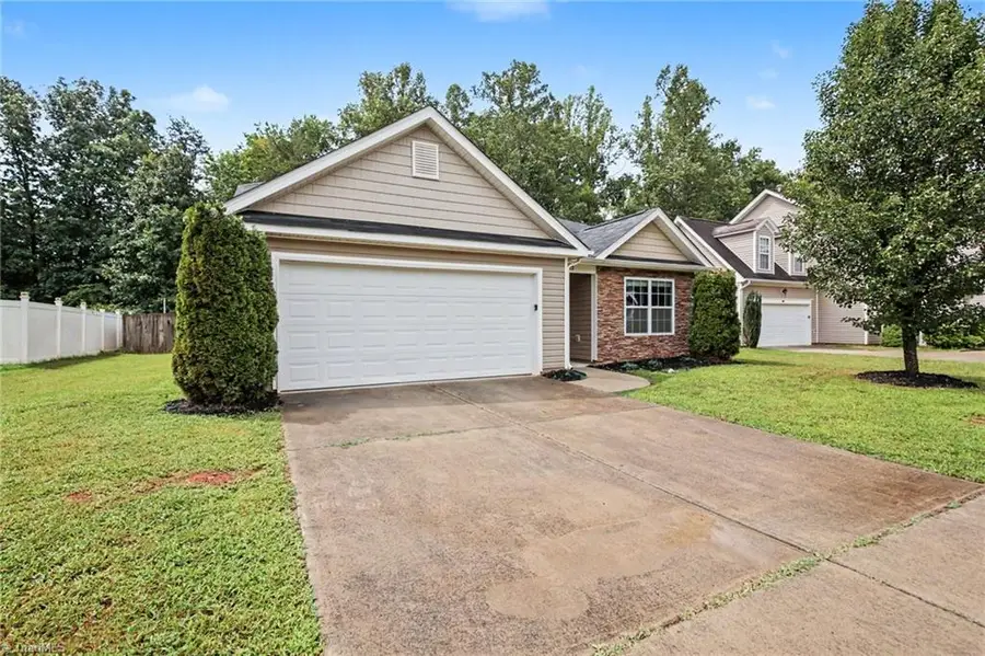 1522 Weatherend Drive, Rural Hall, NC 27045 - #2