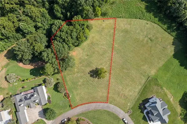 3925 Valley View Circle, Clemmons, NC 27012