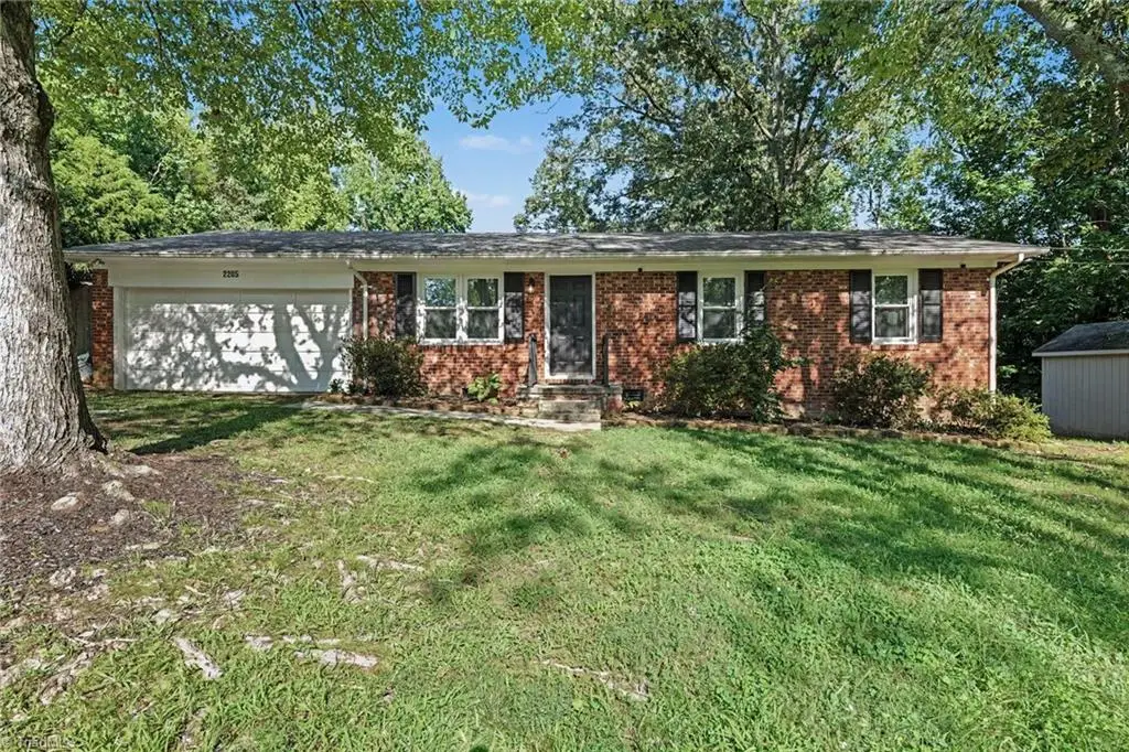 2205 Cardinal Drive, Jamestown, NC 27282 - #1