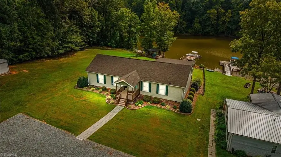776 Lake Shore Avenue, Lexington, NC 27292 - #3