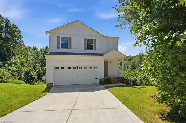 181 Four Andrews Drive, Harmony, NC 28634