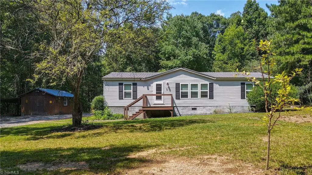 12826 Nc Highway 902, Bear Creek, NC 27207 - #1