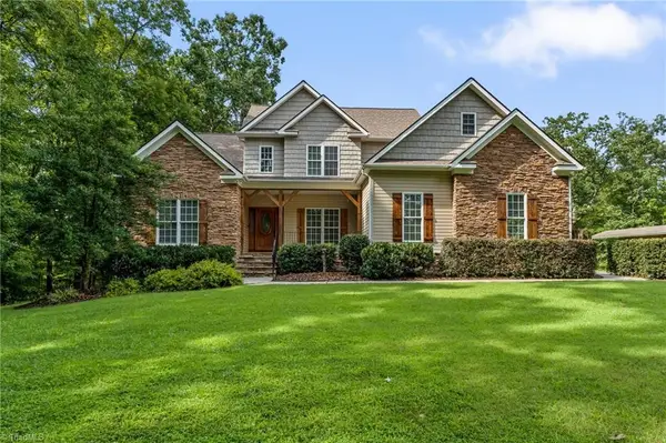 3321 Lower Lake Road, Thomasville, NC 27360