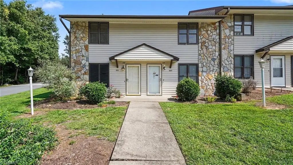 1001 Rock Knoll Court #228, Winston Salem, NC 27107 - #1