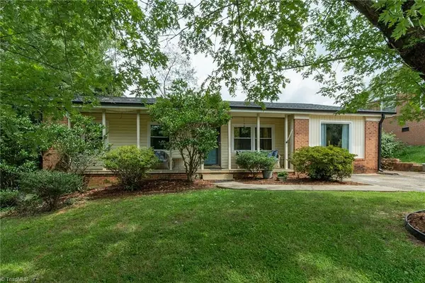 1523 Benbow Street, Winston-Salem, NC 27106