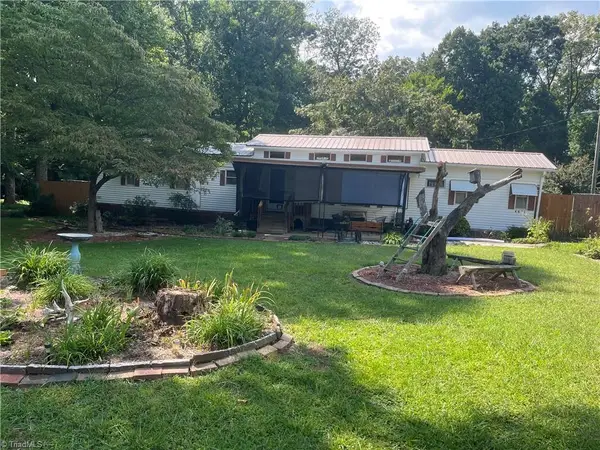 4631 Calhoun Drive, Liberty, NC 27298