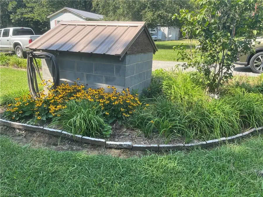 4631 Calhoun Drive, Liberty, NC 27298 - #3