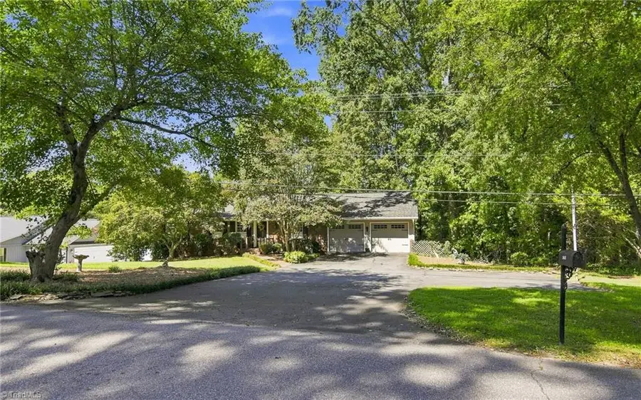4207 Mashie Drive, Pfafftown, NC 27040 - #2