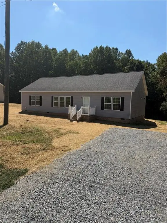 5103 Center Road, Jonesville, NC 28624