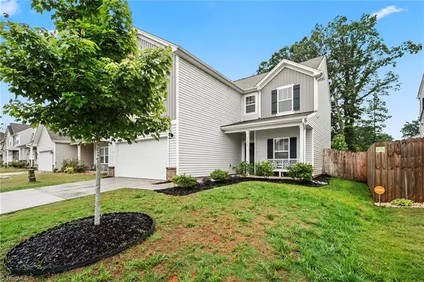 1392 Finwick Drive, Pfafftown, NC 27040
