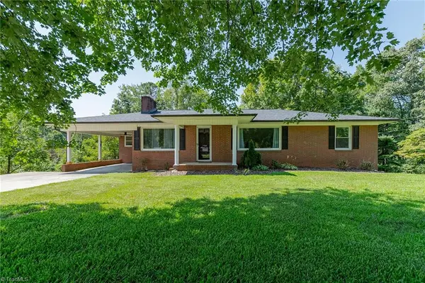 1719 E Center Street Extension, Lexington, NC 27292
