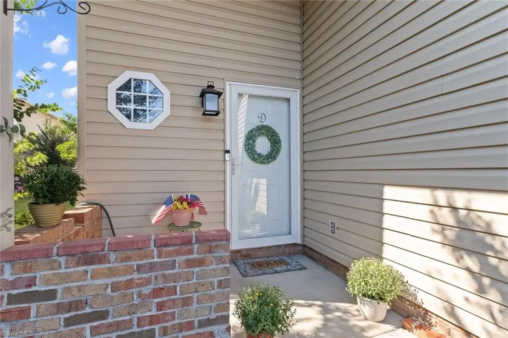 307 Skiles Heights #D, Thomasville, NC 27360 - #1