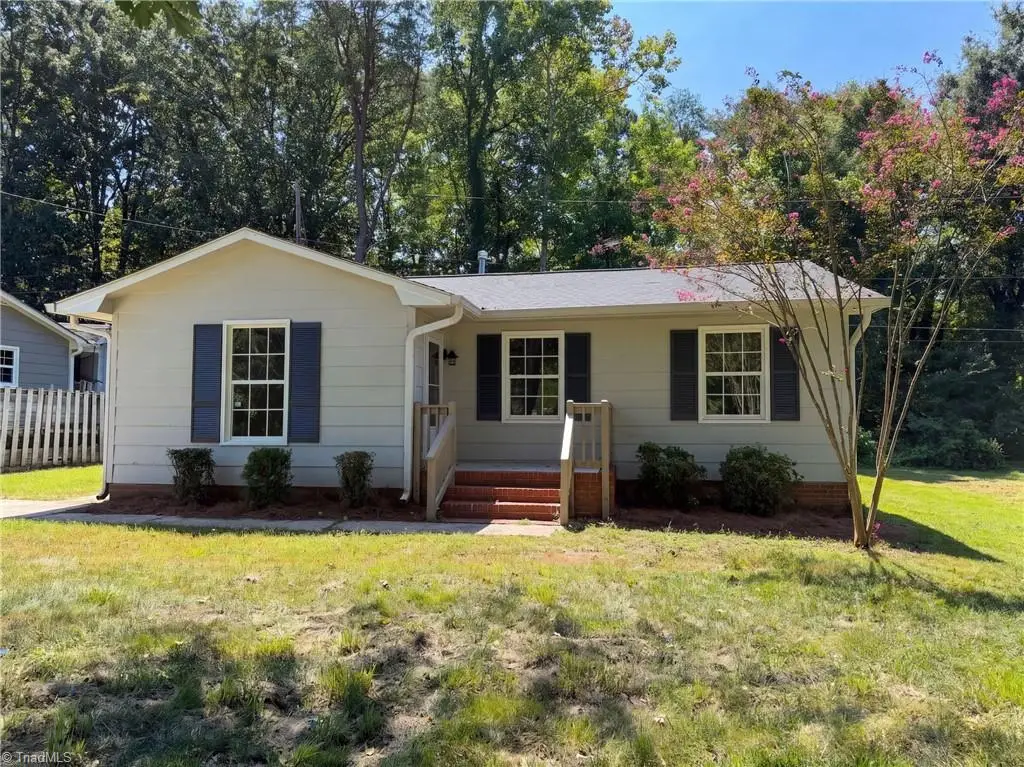 4154 Edgeware Road, Winston Salem, NC 27106 - #1