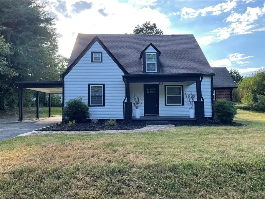 130 Greenway Drive, Mount Airy, NC 27030 - #2