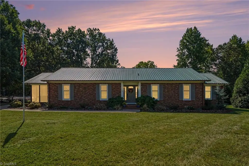 222 Devonway Street, Eden, NC 27288 - #1