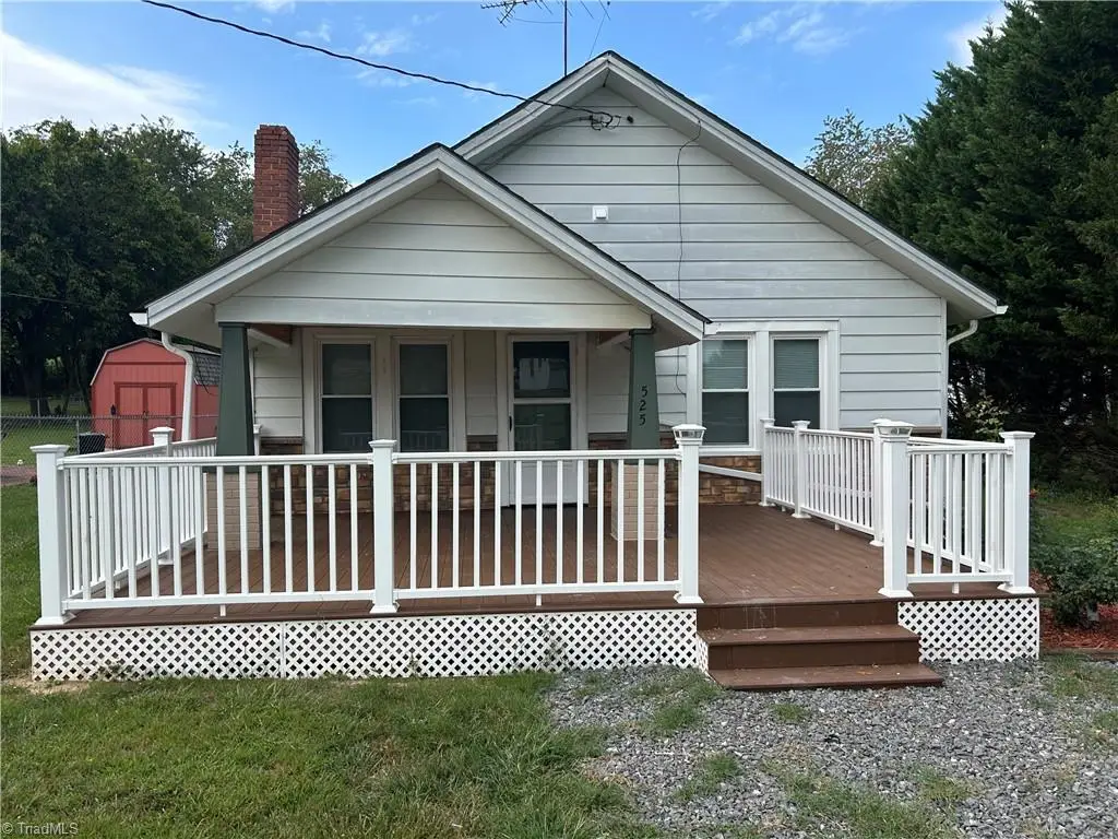 525 W Virginia Street, Mount Airy, NC 27030 - #1