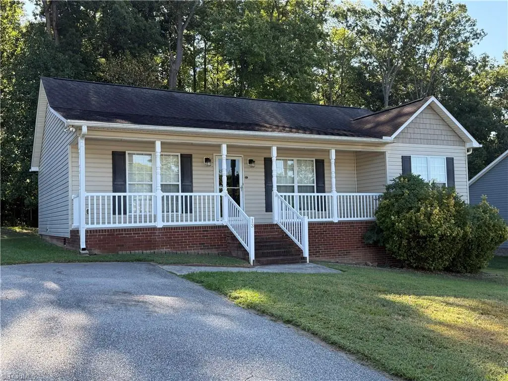 13 Thomasville High Drive, Thomasville, NC 27360 - #1